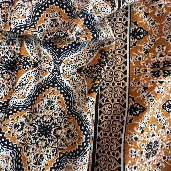 High waisted Bell Bottom Boho Pants, Brown, Black, Navy size Medium. - Picture 5 of 5